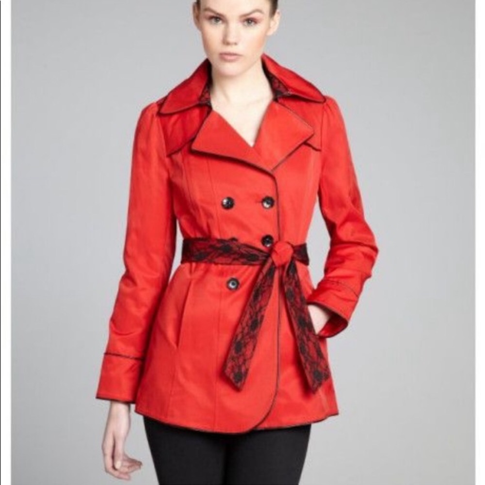 Betsey Johnson women’s size medium rain coat
